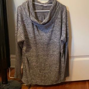 Gray long-sleeve over-size sweater